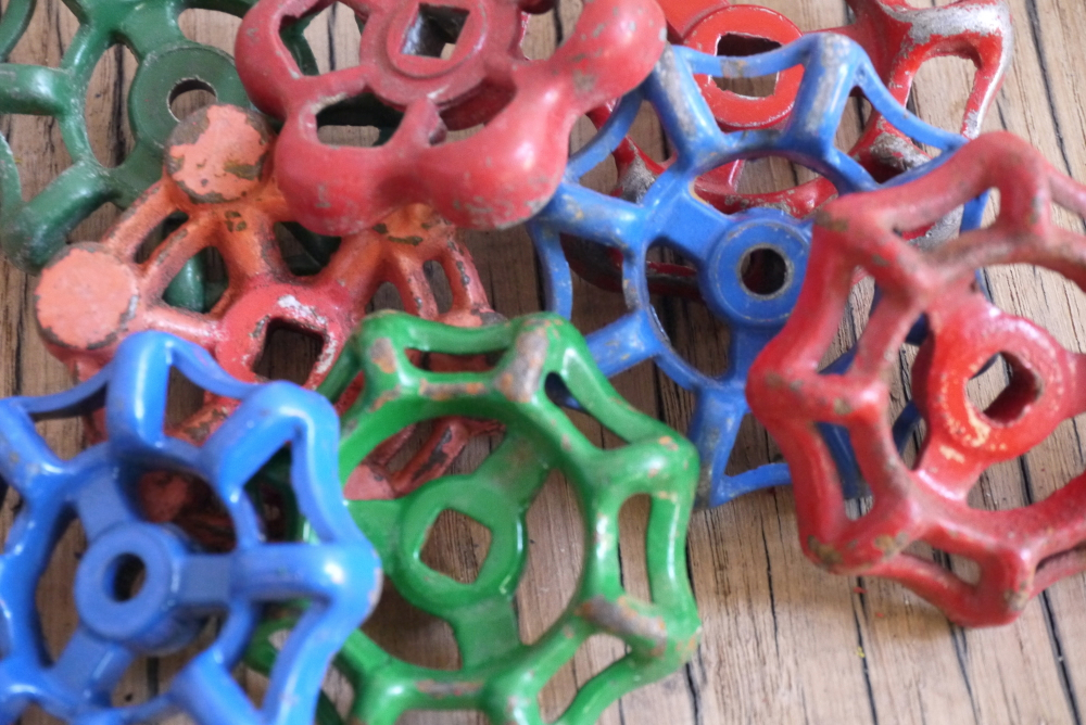 Lot d'anciennes vannes d'usine, ideal en bouton de tiroir indus – Image 5