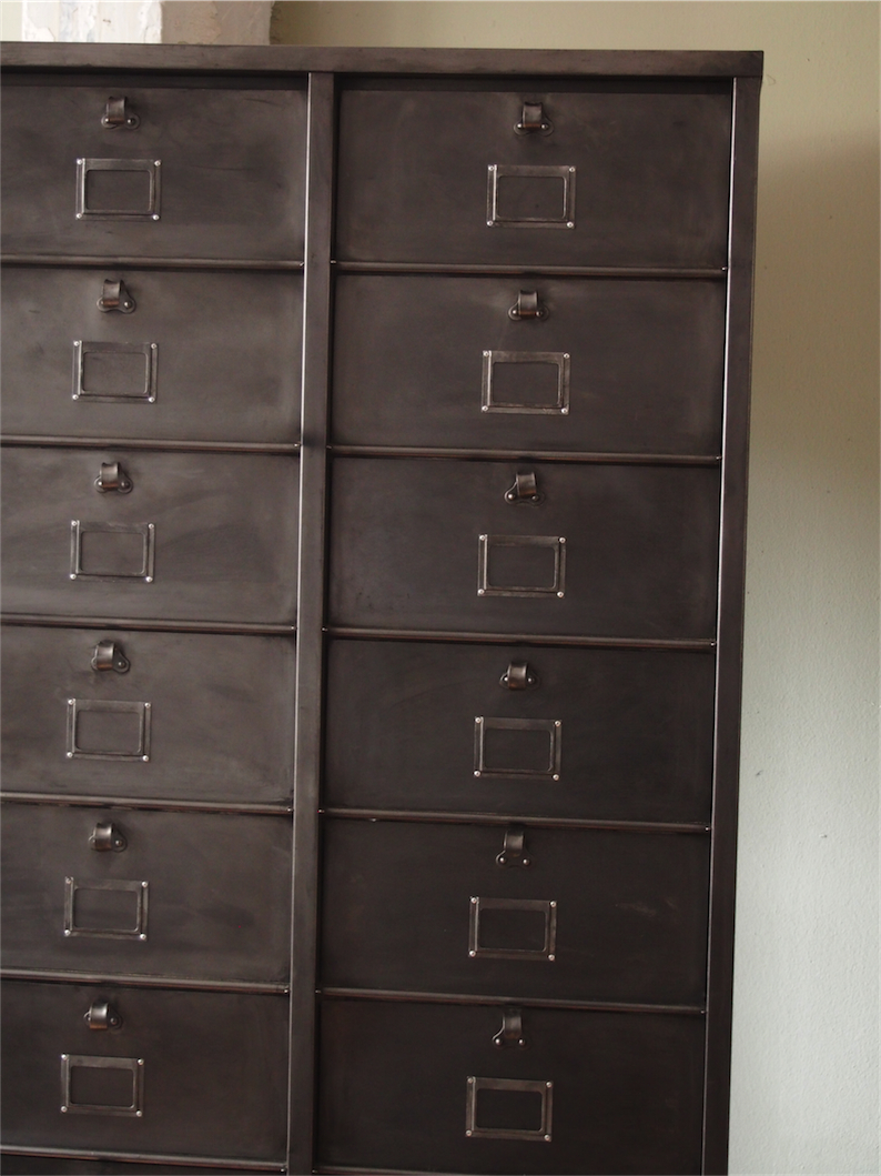 ancien grand meuble 20 casiers industriel strafor – Image 4