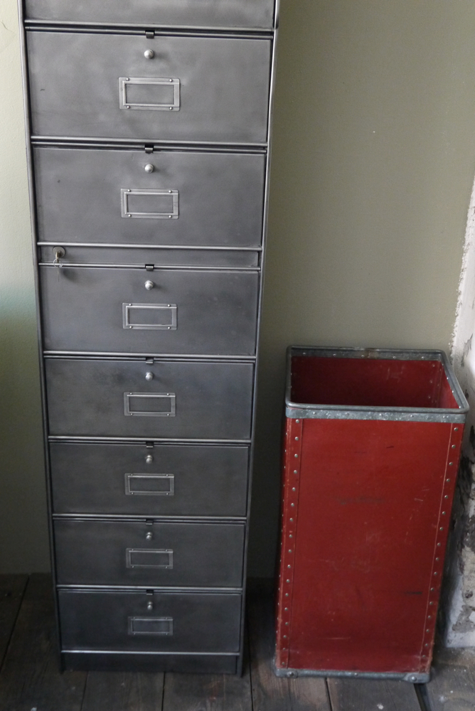 ancien grand meuble 10 casiers industriel a clapet Roneo 50/60 – Image 4