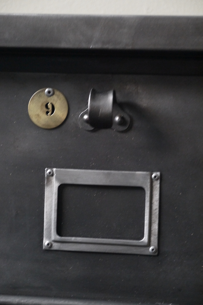 ancien grand meuble 15 casiers industriel strafor – Image 10