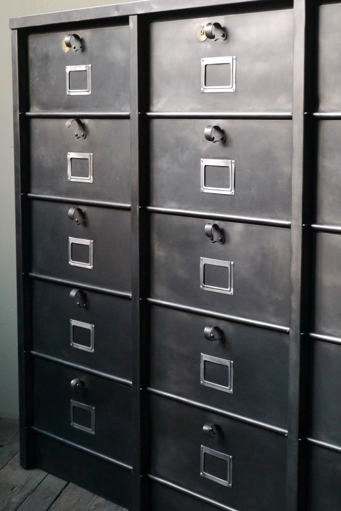 ancien grand meuble 15 casiers industriel strafor – Image 4