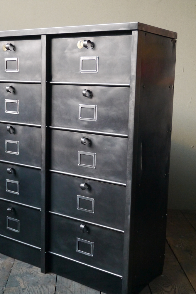 ancien grand meuble 15 casiers industriel strafor – Image 5