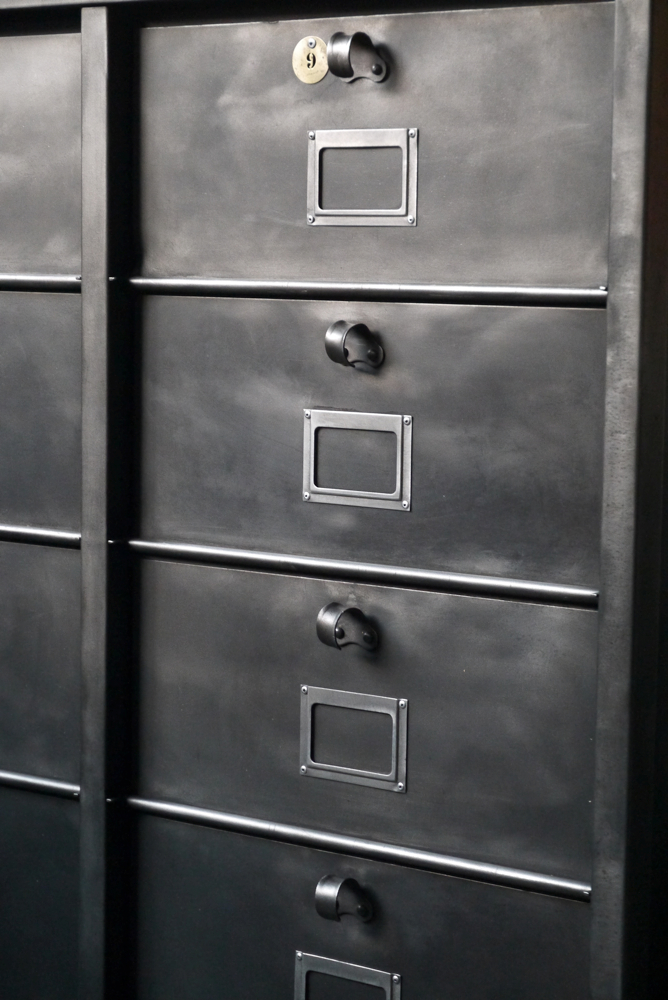 ancien grand meuble 15 casiers industriel strafor – Image 6