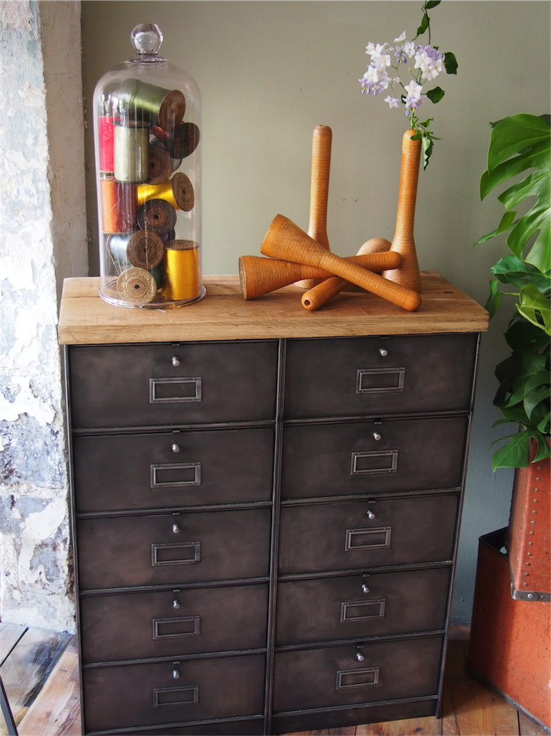 ancien meuble console 10 casiers industriel a clapet roneo 1950 plateau chene massif – Image 13