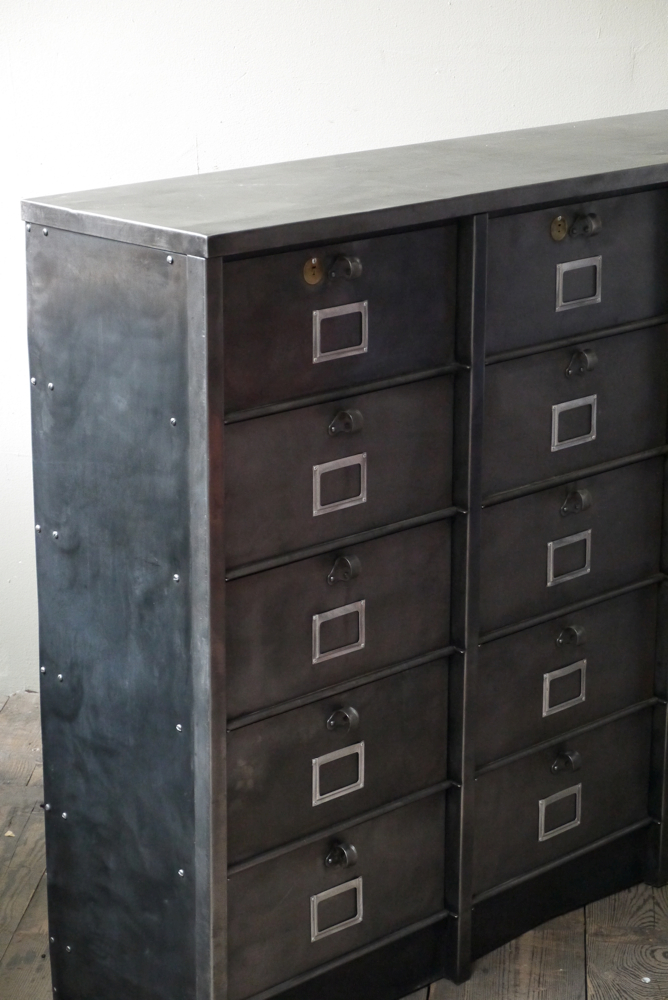 ancien grand meuble 15 casiers industriel strafor – Image 3