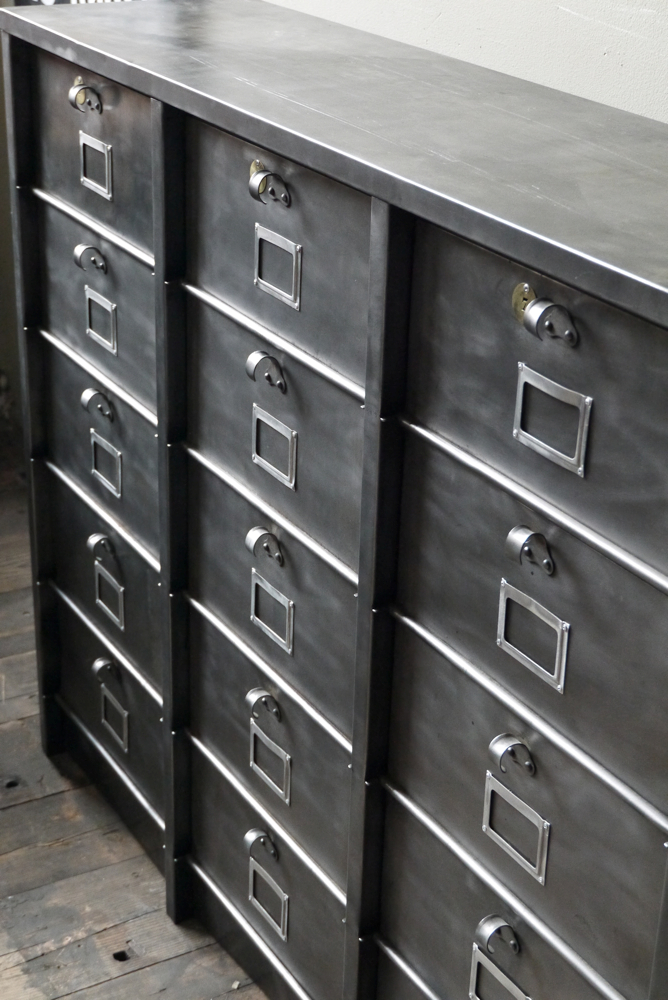 ancien grand meuble 15 casiers industriel strafor – Image 12