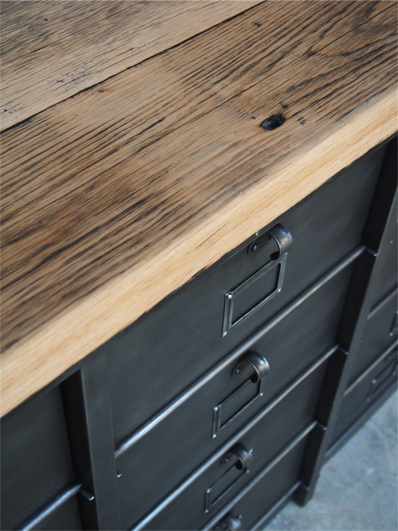 ancien grand meuble 12 casiers industriel strafor plateau chene massif – Image 8