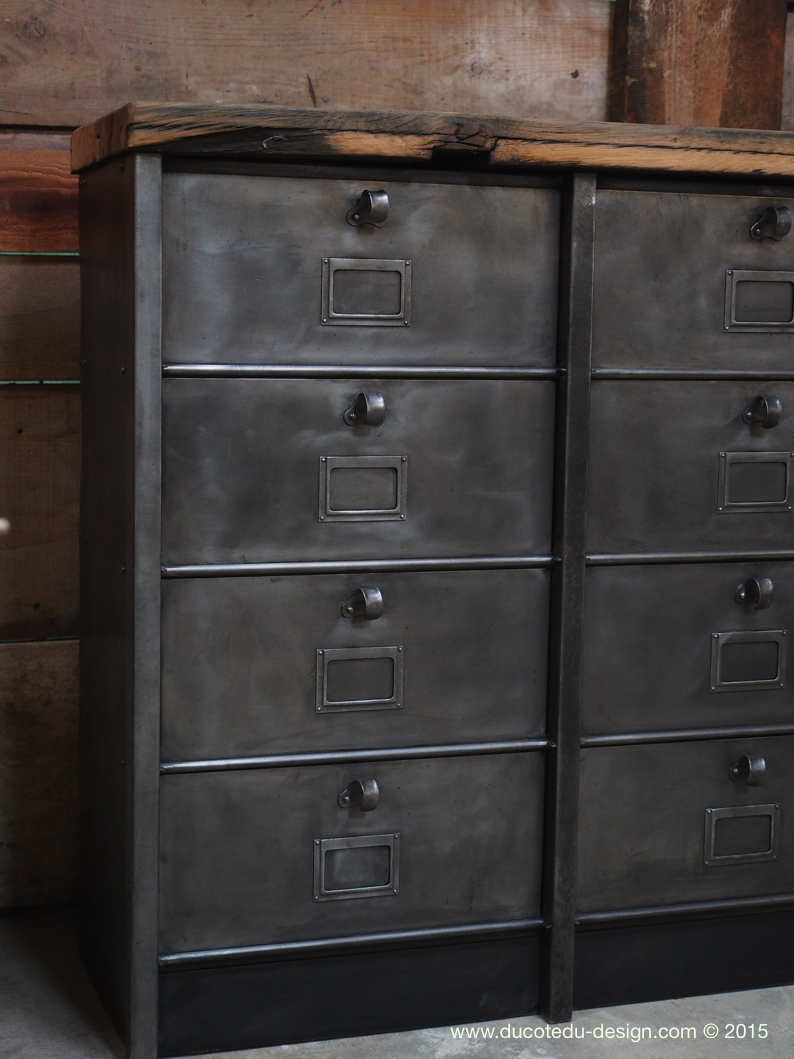 ancien grand meuble 12 casiers industriel strafor plateauchene massif – Image 5