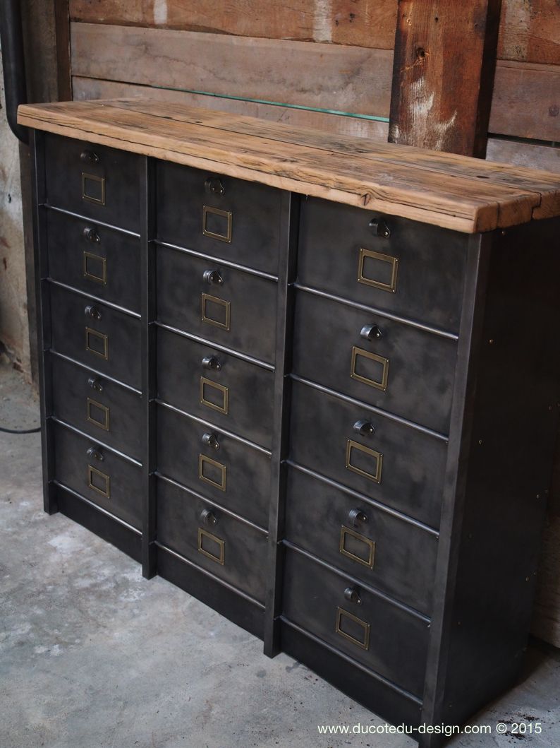 ancien grand meuble 15 casiers industriel strafor plateauchene massif – Image 5