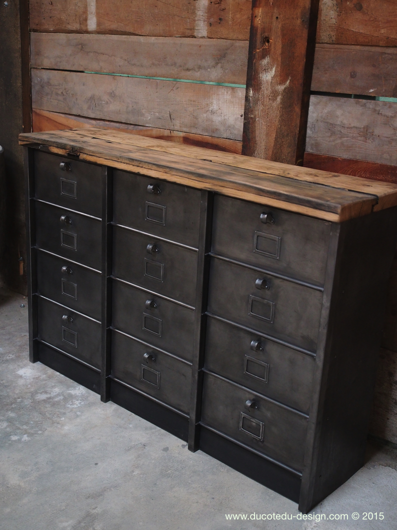 ancien grand meuble 12 casiers industriel strafor plateauchene massif – Image 2