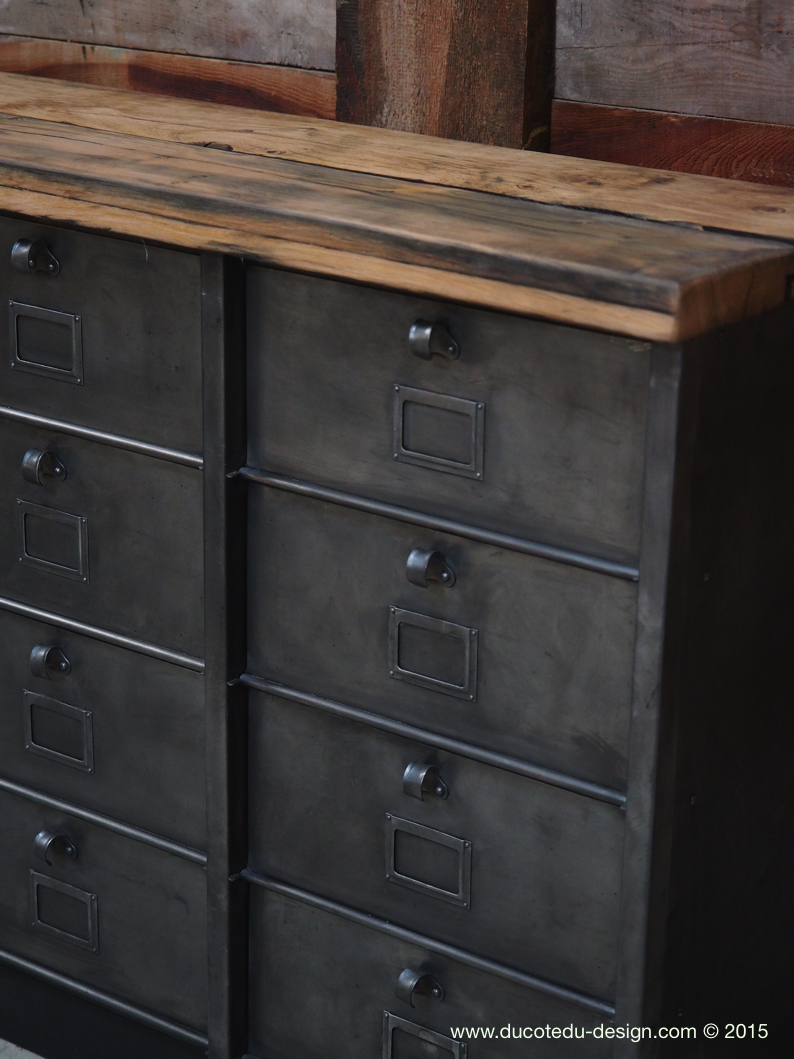 ancien grand meuble 12 casiers industriel strafor plateauchene massif – Image 3