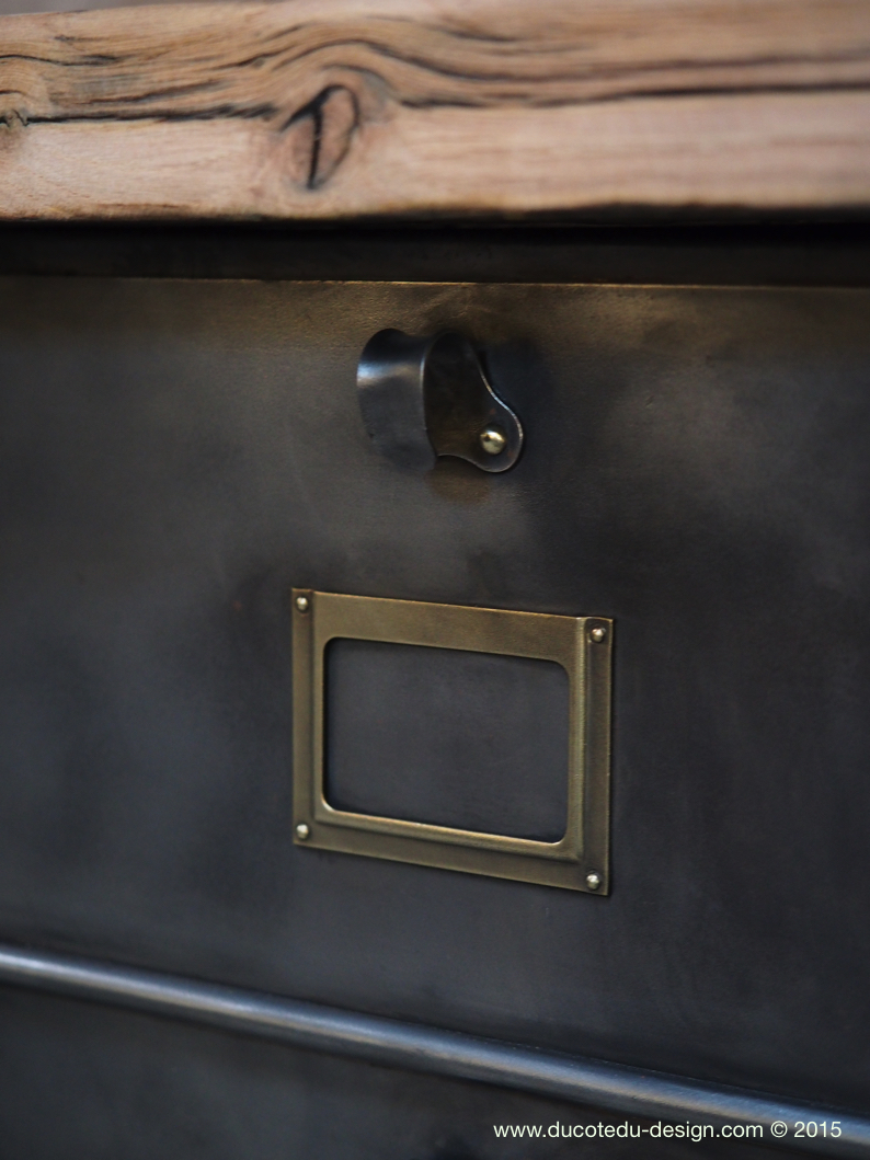 ancien grand meuble 15 casiers industriel strafor plateauchene massif – Image 8