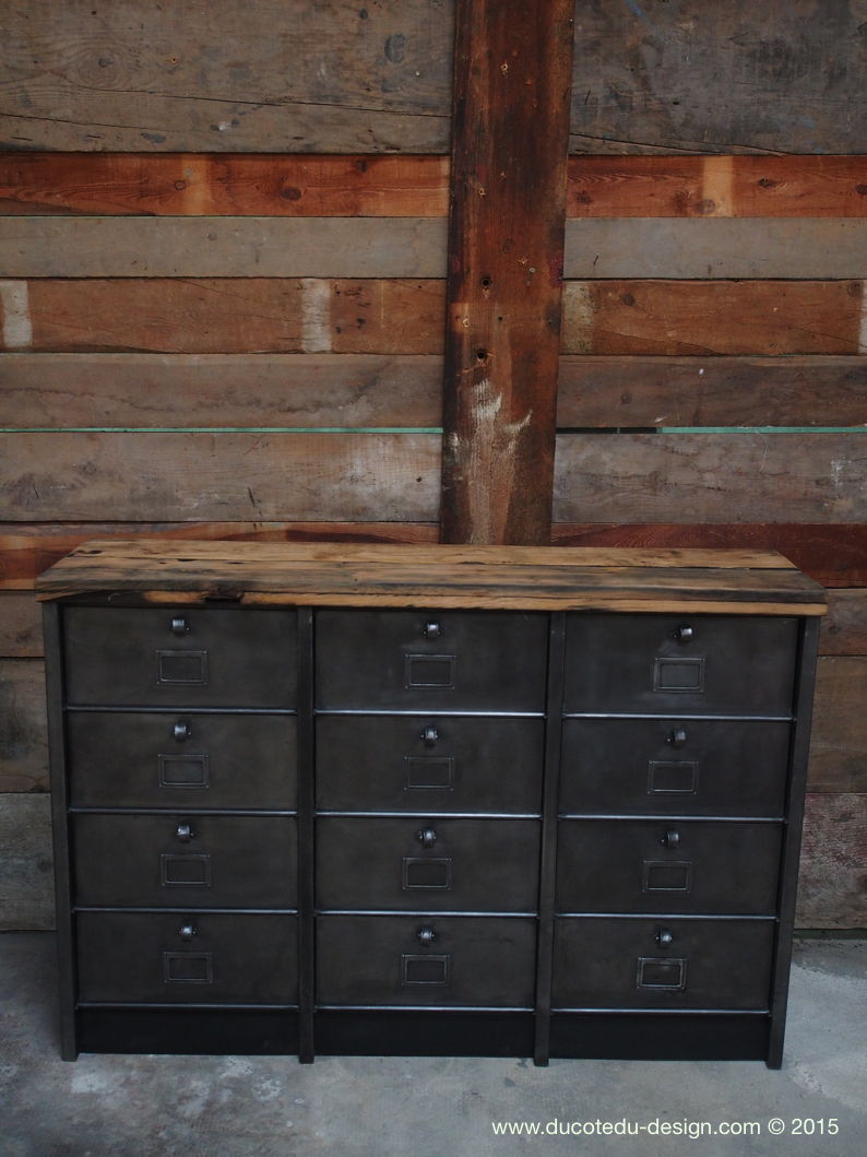 ancien grand meuble 12 casiers industriel strafor plateauchene massif – Image 7