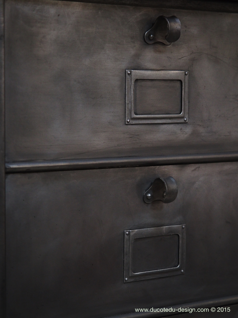 ancien grand meuble 12 casiers industriel strafor plateauchene massif – Image 12