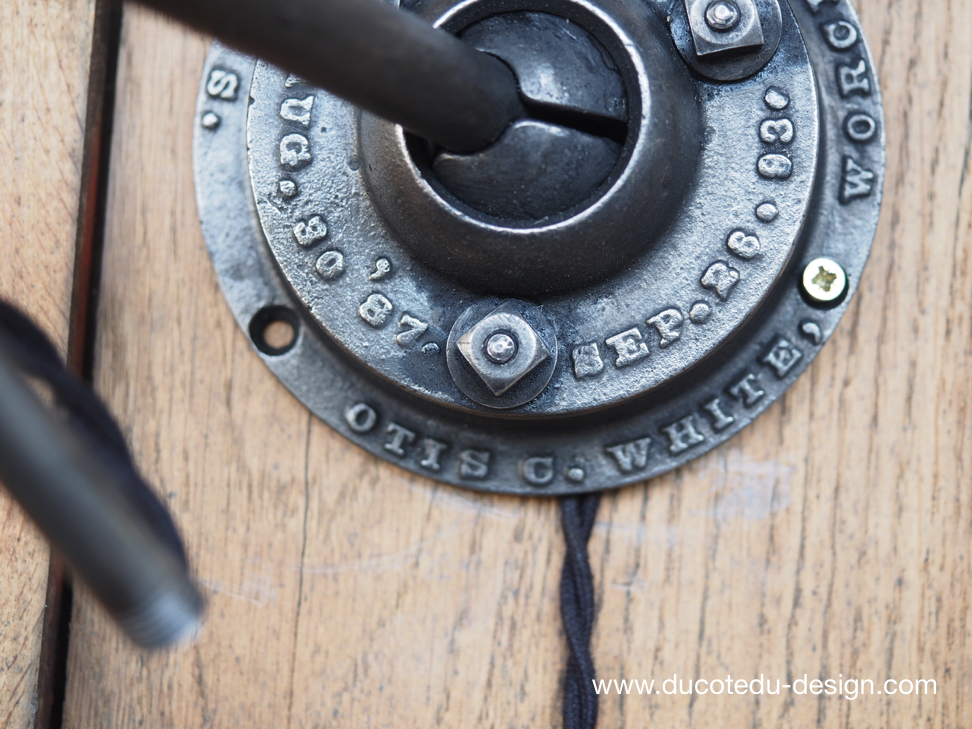 Rare Lampe OC White Industrielle fixation murale applique la lampe de reference a new york dans les loft – Image 15