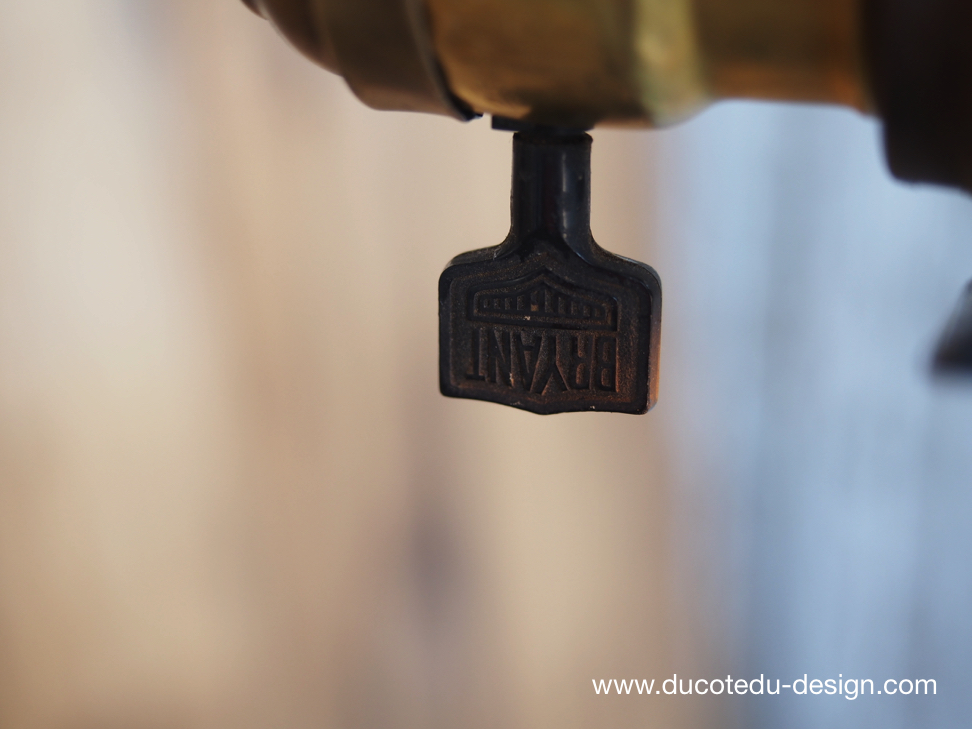 Rare Lampe OC White Industrielle fixation murale applique la lampe de reference a new york dans les loft – Image 19