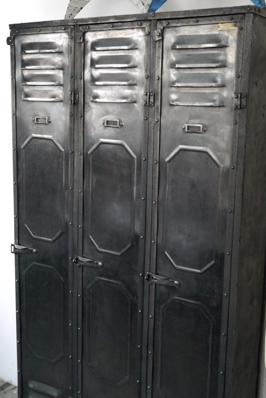 ancien vestiaire d'usine des ateliers Schwartz-Hautmont – Image 5