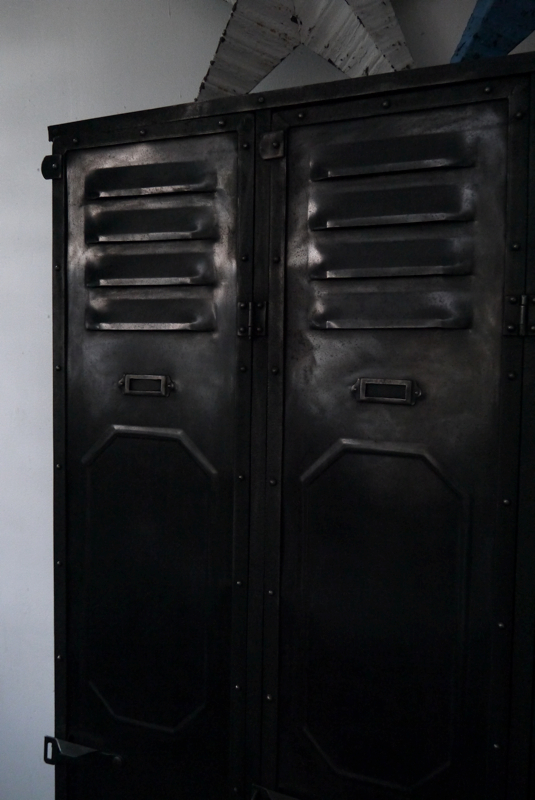 ancien vestiaire d'usine des ateliers Schwartz-Hautmont – Image 12