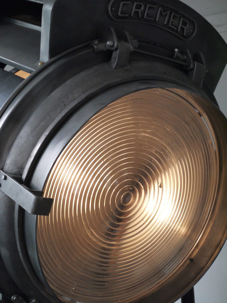 rare tres grand projecteur cinema cremer 10k pied cinema cremaillere – Image 4