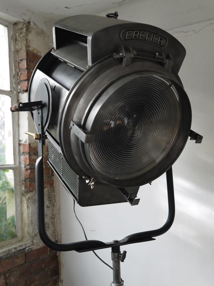 rare tres grand projecteur cinema cremer 10k pied cinema cremaillere – Image 7