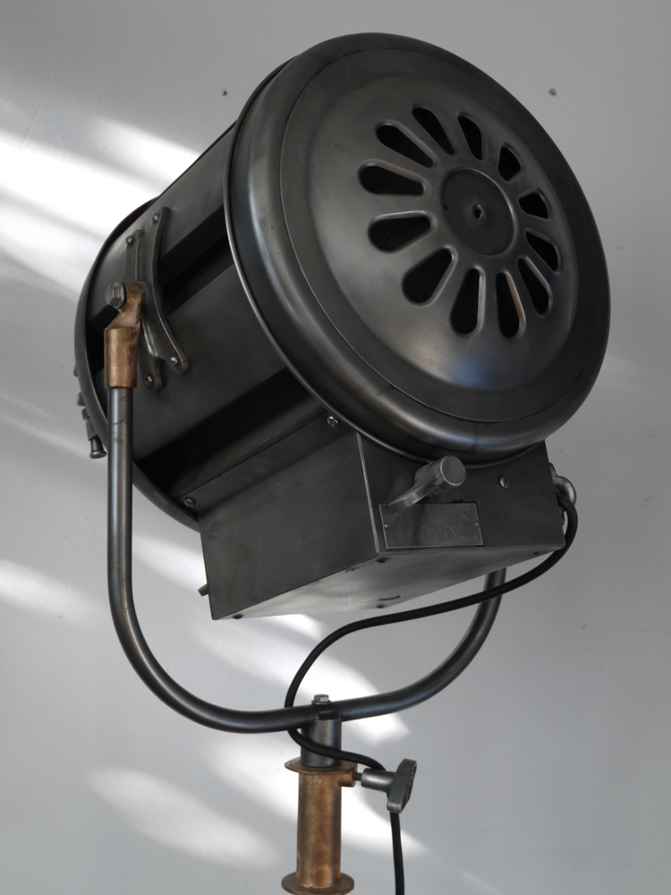 Ancien projecteur cinema hollywood Richardson 1950/60 pied cinema roulette – Image 10