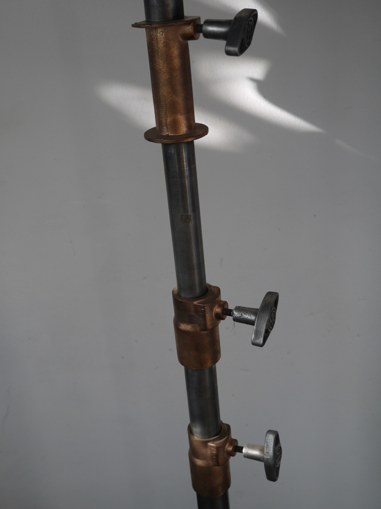 Ancien projecteur cinema hollywood Richardson 1950/60 pied cinema roulette – Image 16