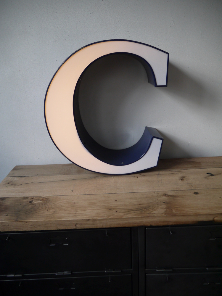 lampe veilleuse ancienne lettre d'enseigne lumineuse "" C "" – Image 8