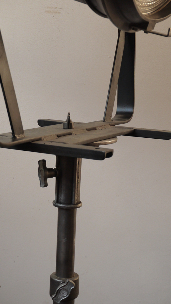 tres grand projecteur cinema cremer 5 k pied tripod – Image 10