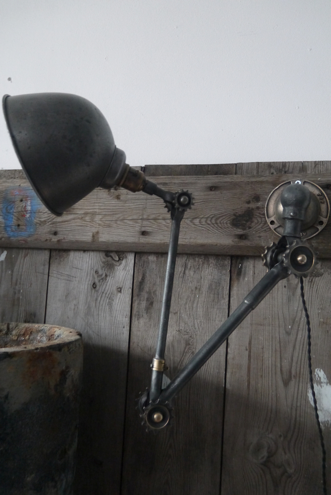 Ancienne lampe applique industrielle DUGDILL – Image 4