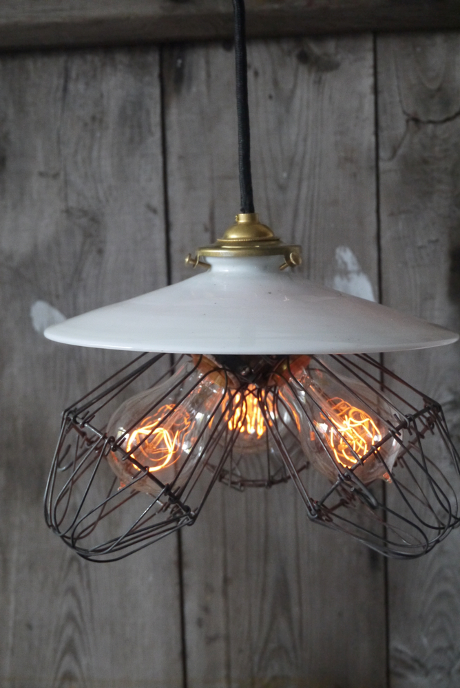 abat jour opaline lampe industrielle americaine 3 feux – Image 2