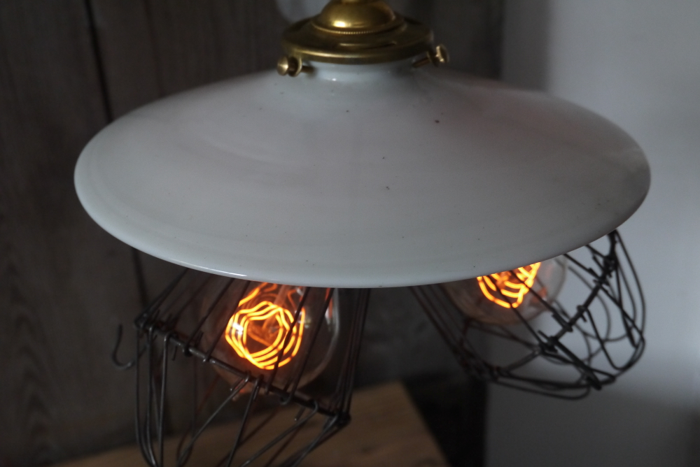 abat jour opaline lampe industrielle americaine 3 feux – Image 11