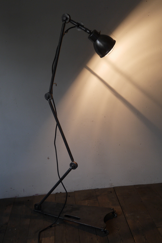 Desvil grande Lampe industrielle de garage 3 bras articulés – Image 12