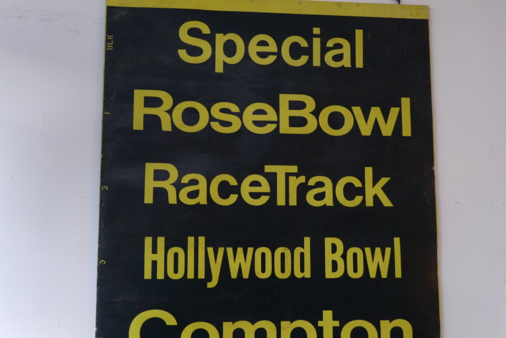 top deco ! tres grand kakemono destination bus USA ligne floride annees 60/70 – Image 4