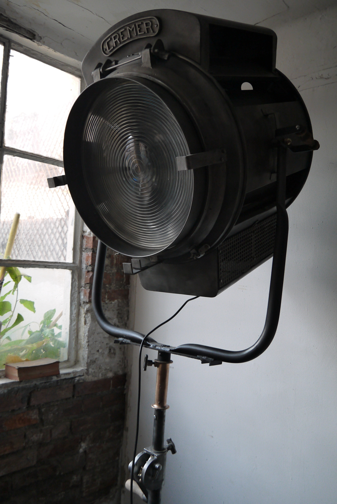 rare tres grand projecteur cinema cremer 10k pied cinema cremaillere – Image 11