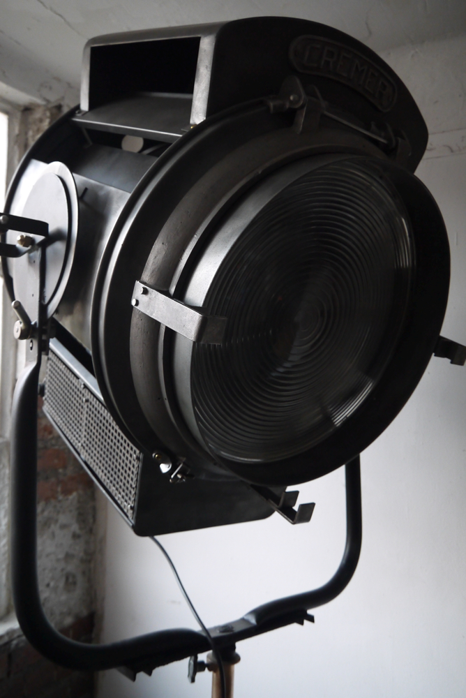 rare tres grand projecteur cinema cremer 10k pied cinema cremaillere – Image 14