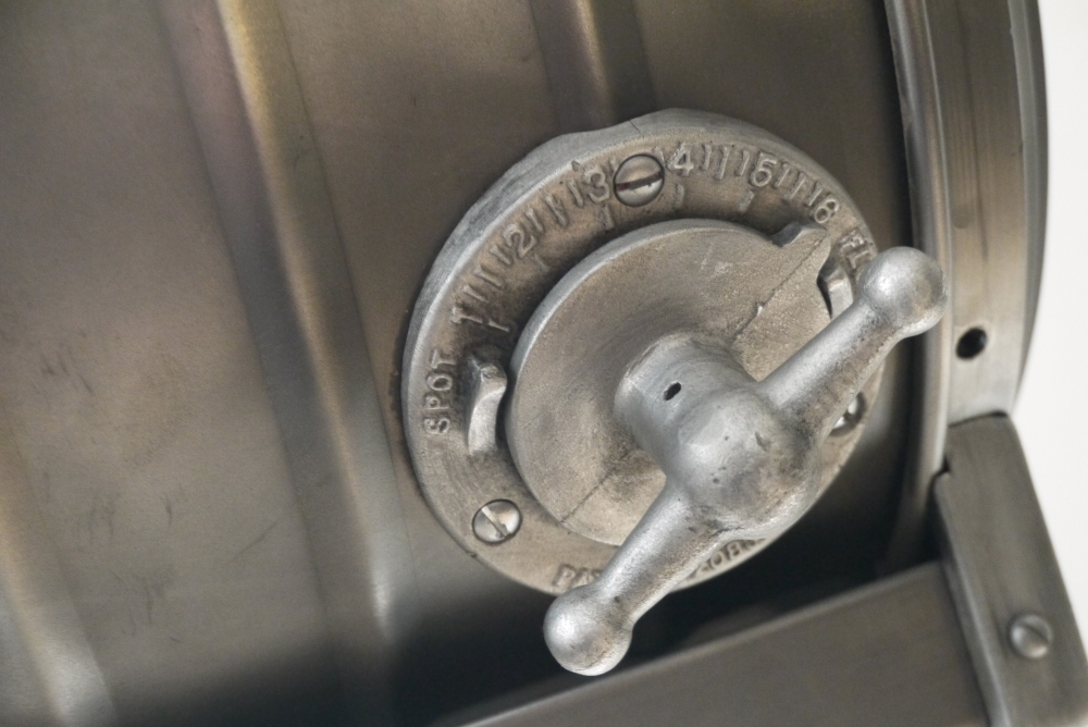 Rare projecteur cinema annes 30 MCALISTER des studios Hollywood Californie pied roulette – Image 7