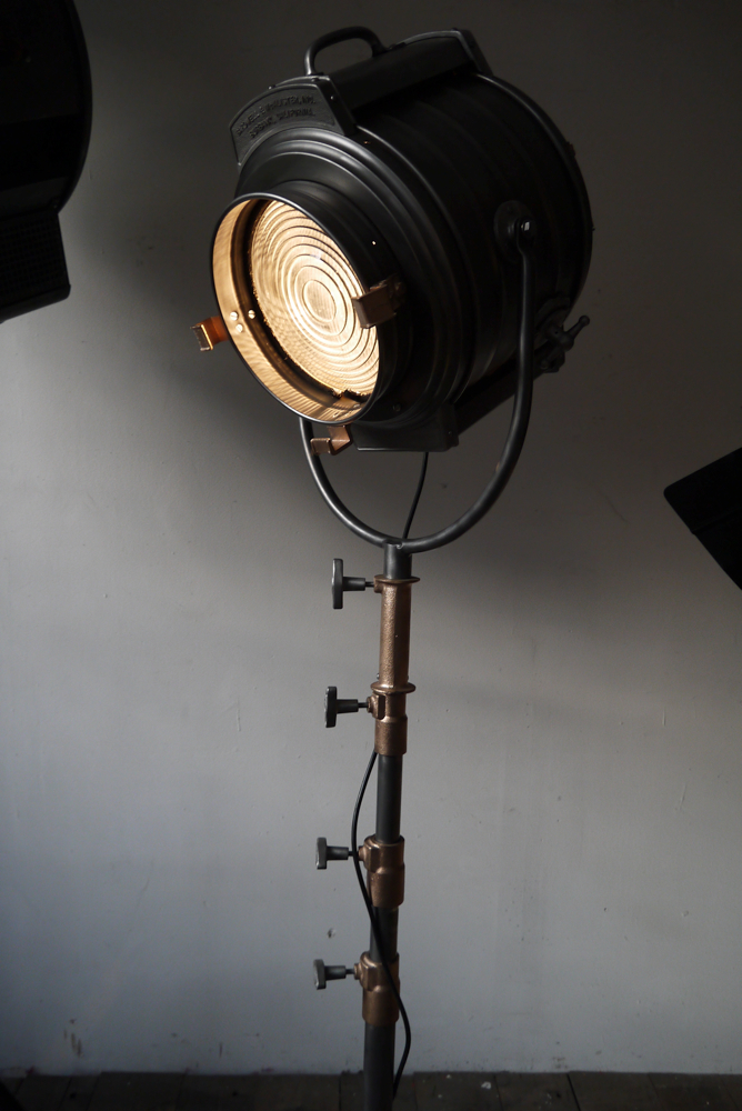 Rare projecteur cinema annes 30 MCALISTER des studios Hollywood Californie pied roulette – Image 21