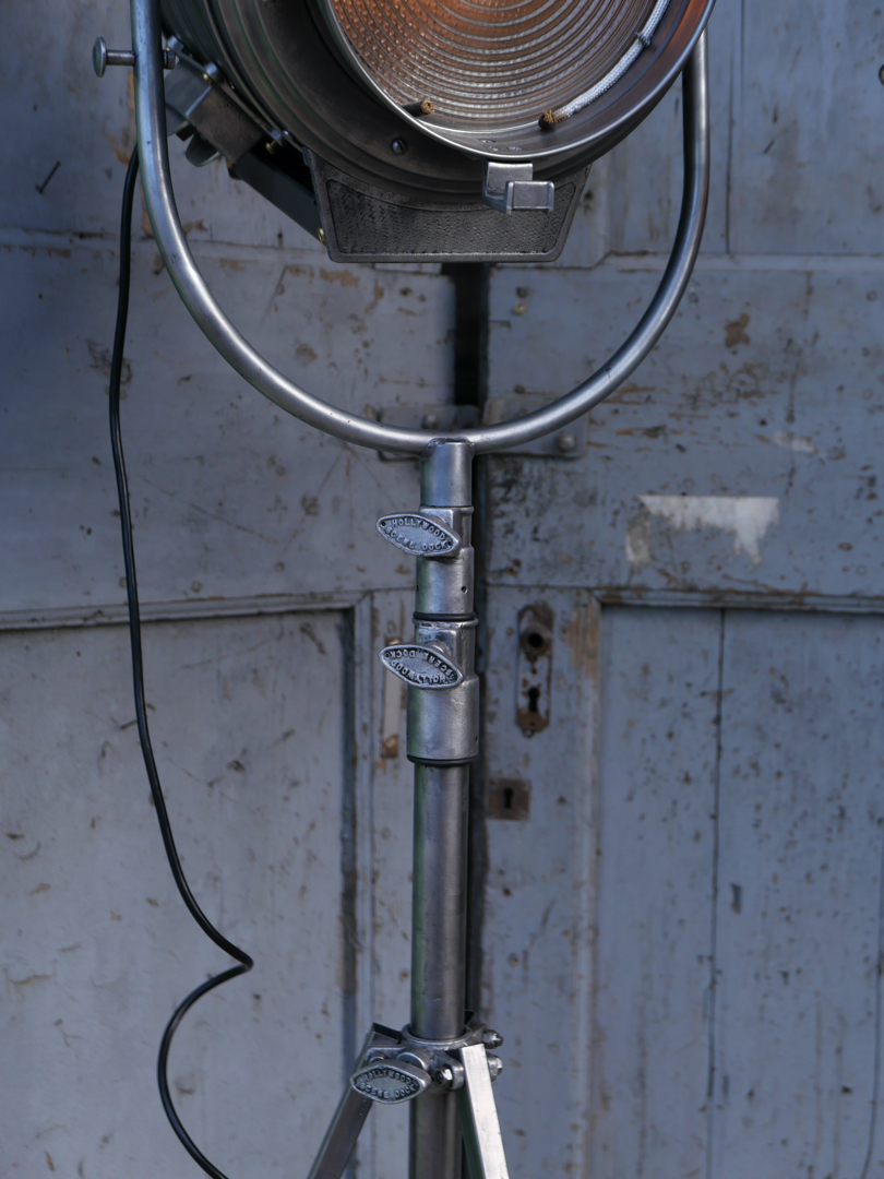 projecteur cinema MCALISTER des studios Hollywood Californie pied tripod – Image 5