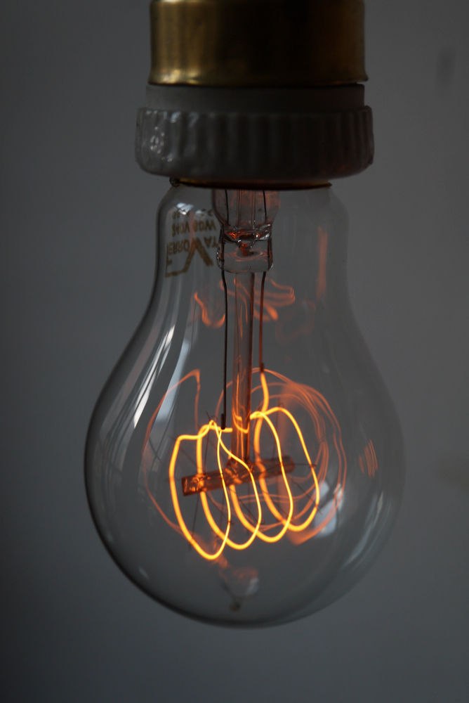 Ferrowatt ampoule edition f-1920 filament de carbonne facon Thomas Edison neuve – Image 6