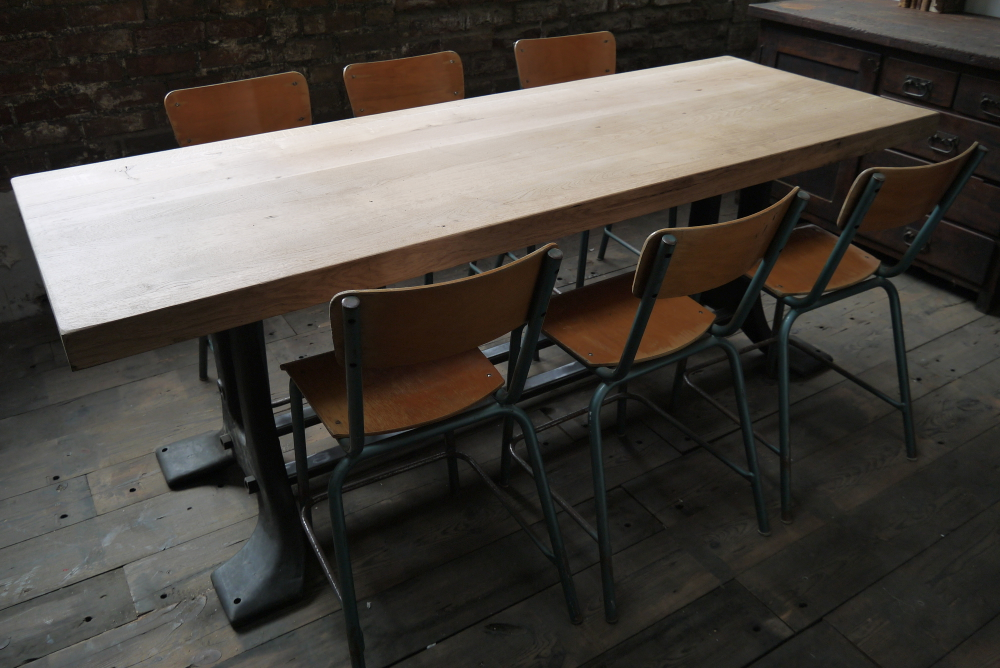 grande table industrielle plateau chene massif pietement fonte – Image 5