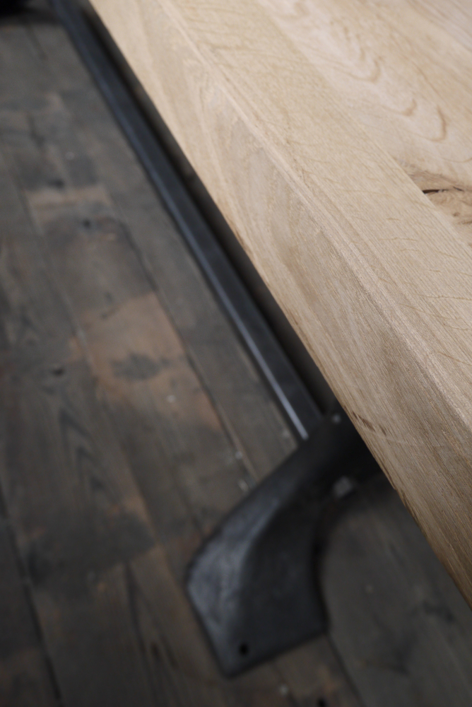 grande table industrielle plateau chene massif pietement fonte – Image 16