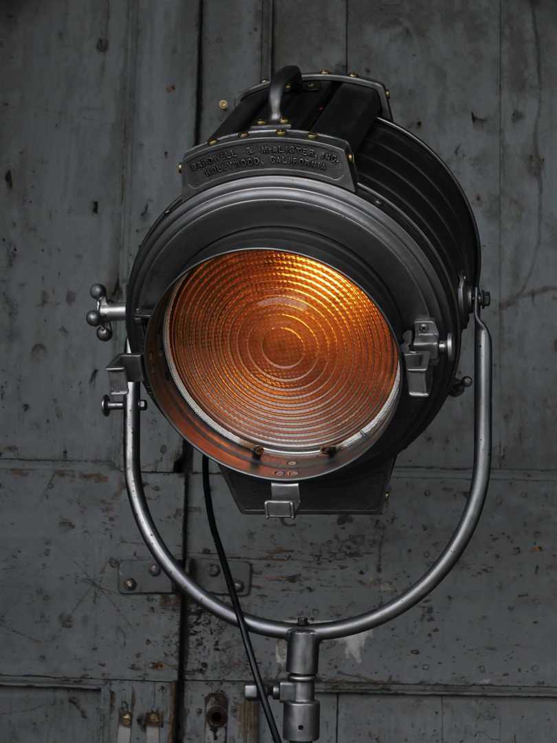 projecteur cinema MCALISTER des studios Hollywood Californie pied tripod – Image 4