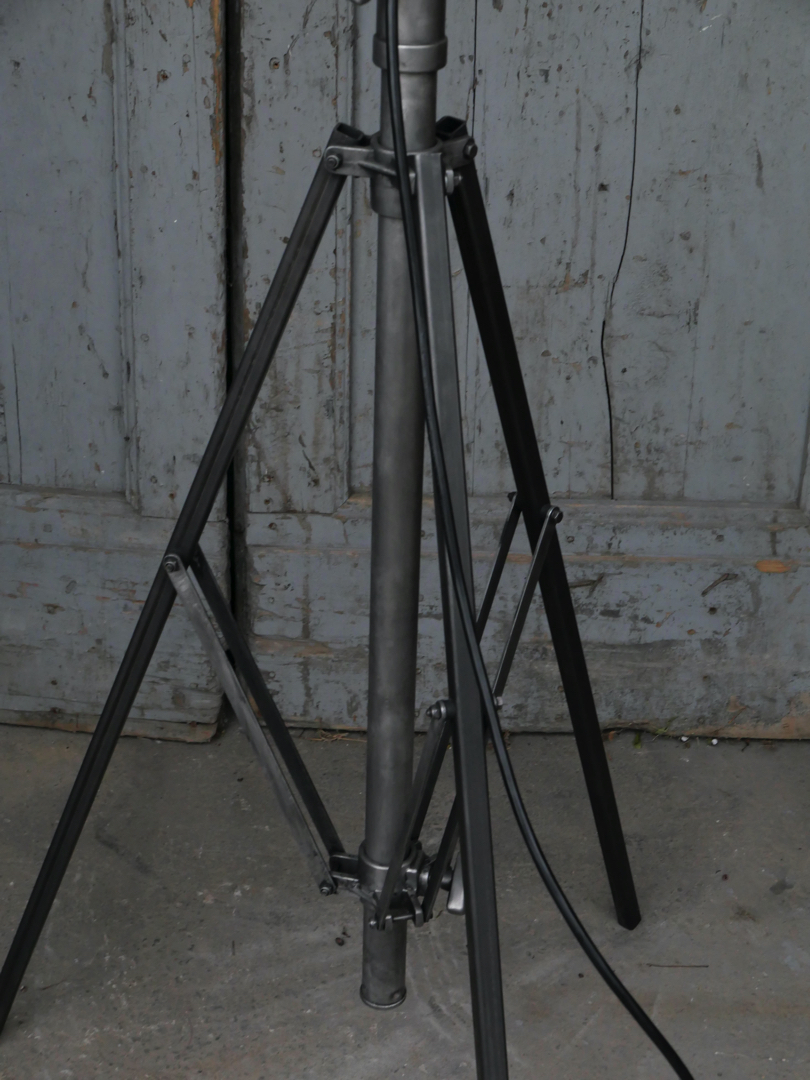 projecteur cinema MCALISTER des studios Hollywood Californie pied tripod – Image 8