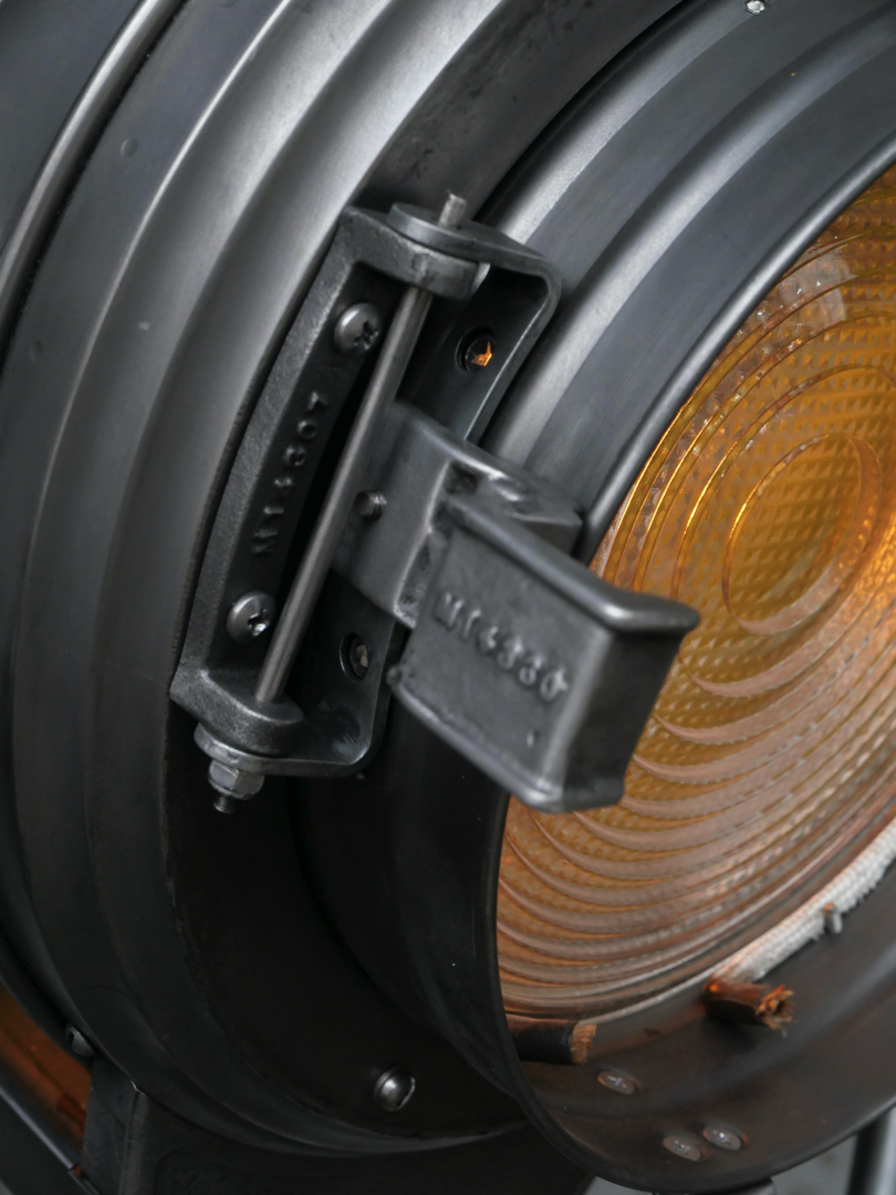 projecteur cinema MCALISTER des studios Hollywood Californie pied tripod – Image 11