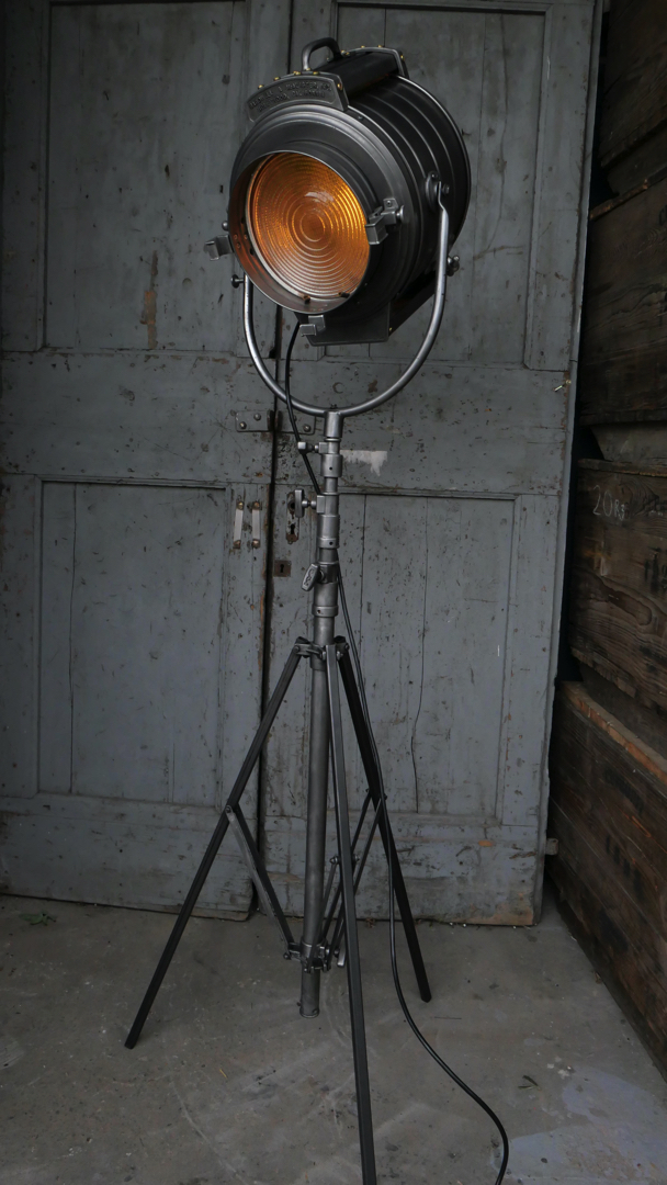 projecteur cinema MCALISTER des studios Hollywood Californie pied tripod – Image 23