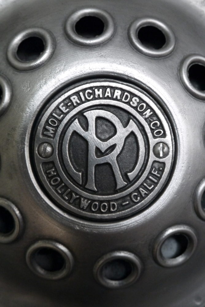 Tres rare ancien projecteur cinema hollywood Richardson 1930/40 pied cinema roulette – Image 14