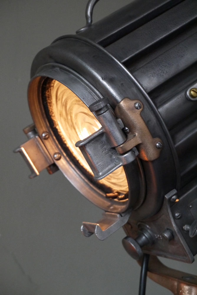 Tres rare ancien projecteur cinema hollywood Richardson 1930/40 pied cinema roulette – Image 19