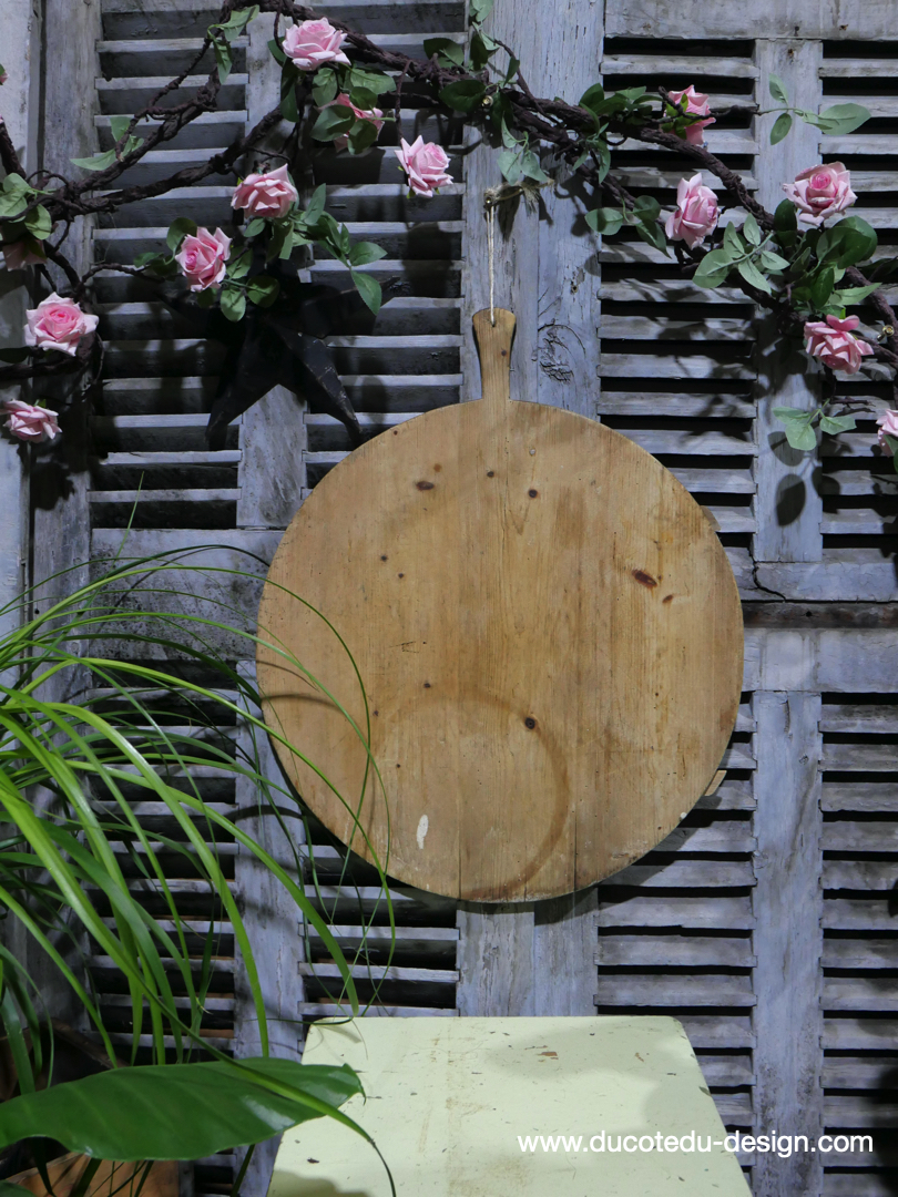 ancienne planche a decouper ronde en bois – Image 5