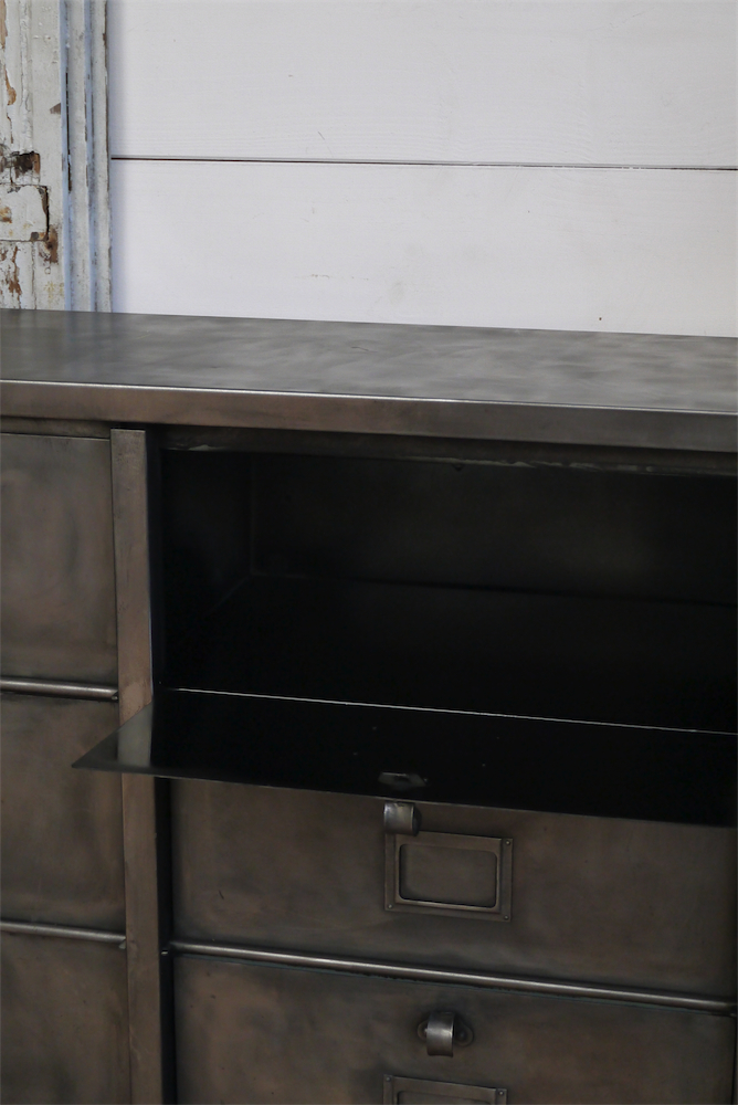 ancien grand meuble 10 casiers industriel strafor – Image 11