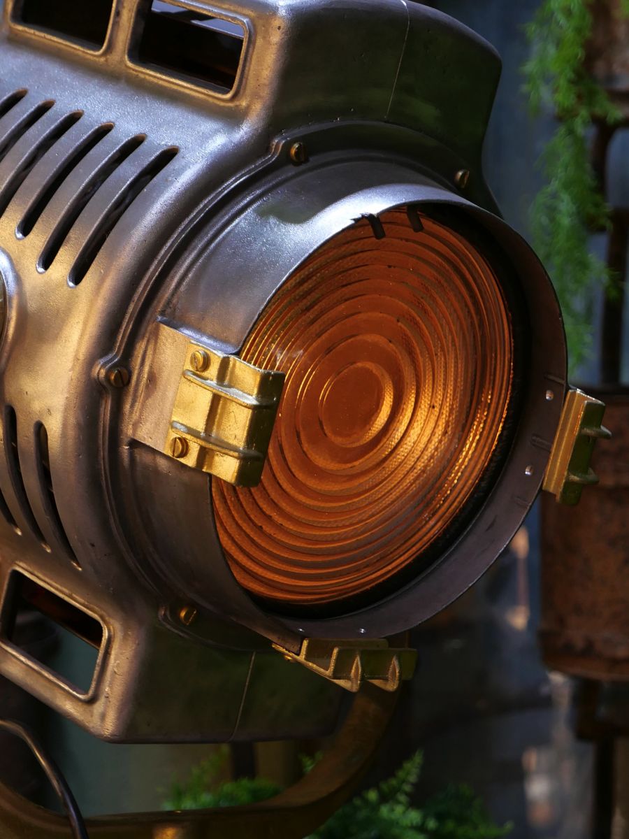 grand projecteur cinema MOLE RICHARDSON studio PINWOOD – Image 6